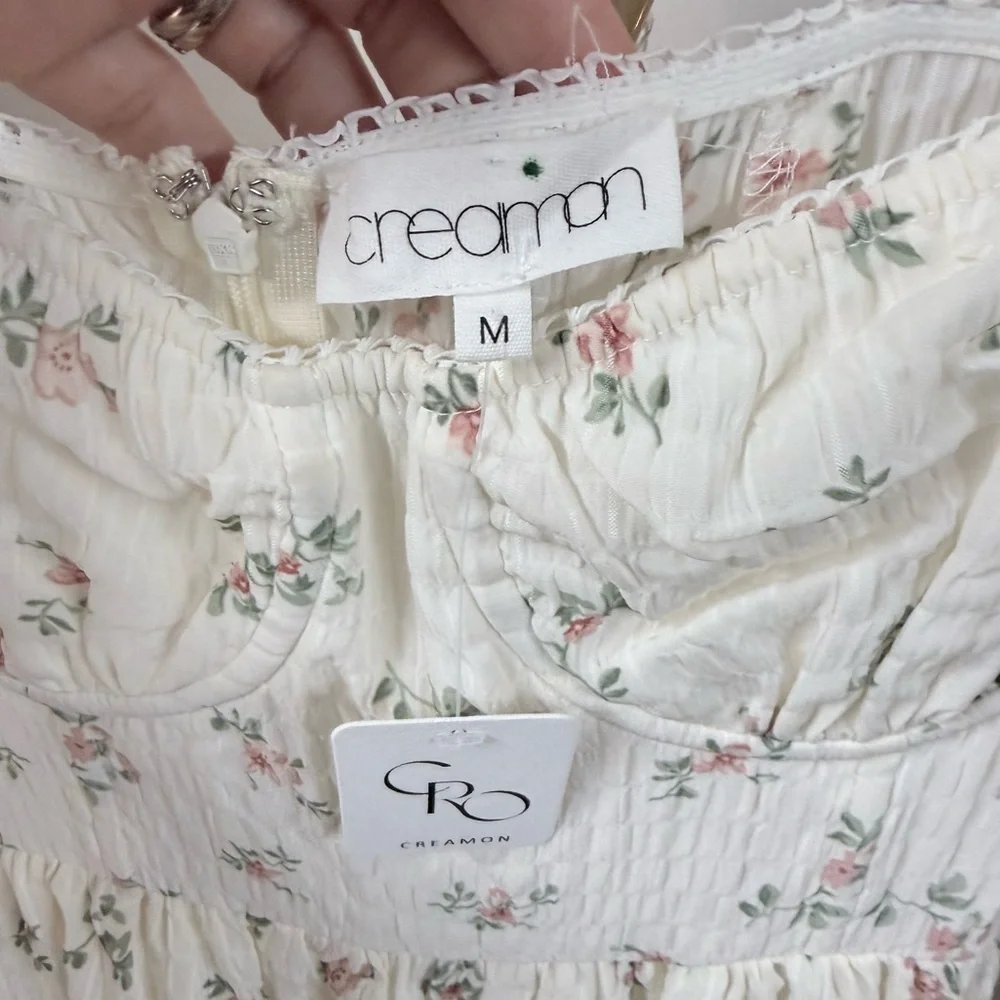 The whimsical dress - Picture 6 of 6